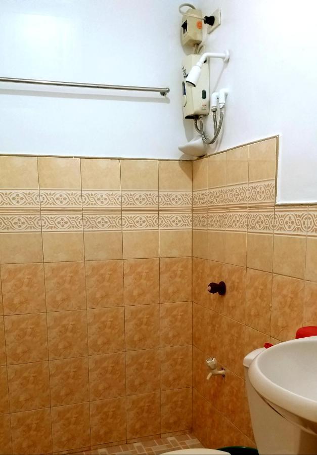 Sola Eleganza Apartelle เกซอนซิตี้ ภายนอก รูปภาพ