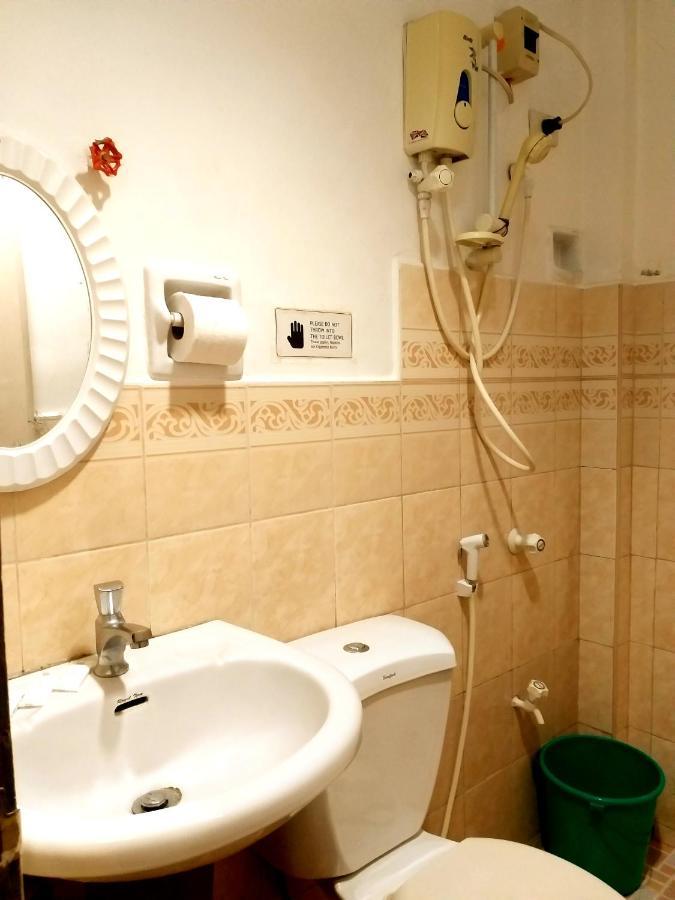 Sola Eleganza Apartelle เกซอนซิตี้ ภายนอก รูปภาพ