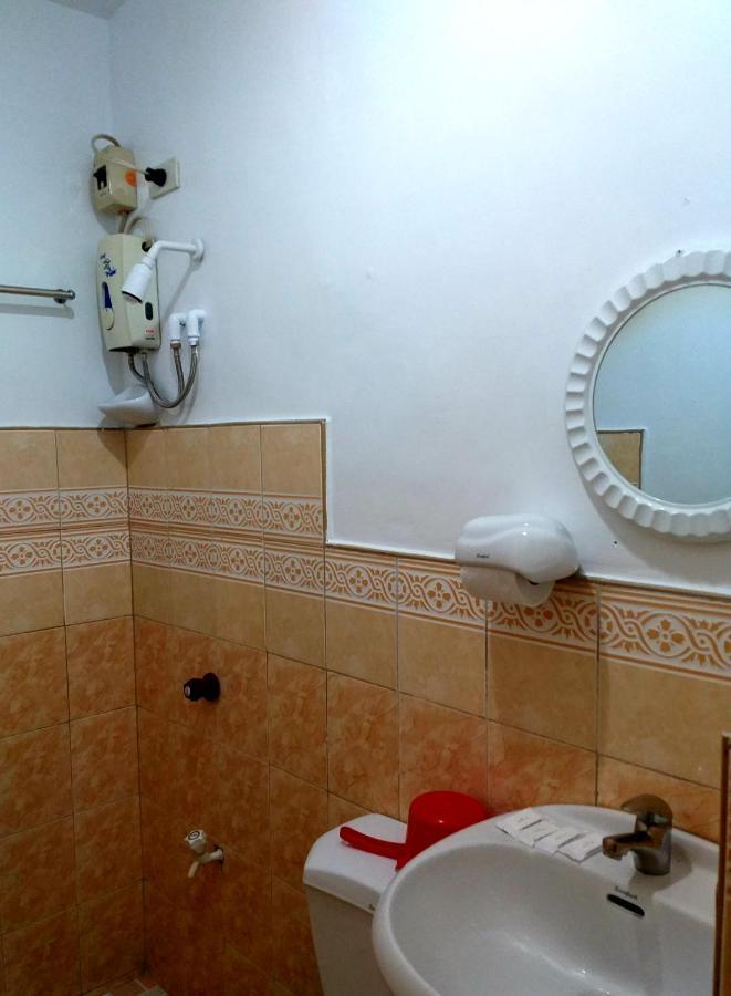 Sola Eleganza Apartelle เกซอนซิตี้ ภายนอก รูปภาพ