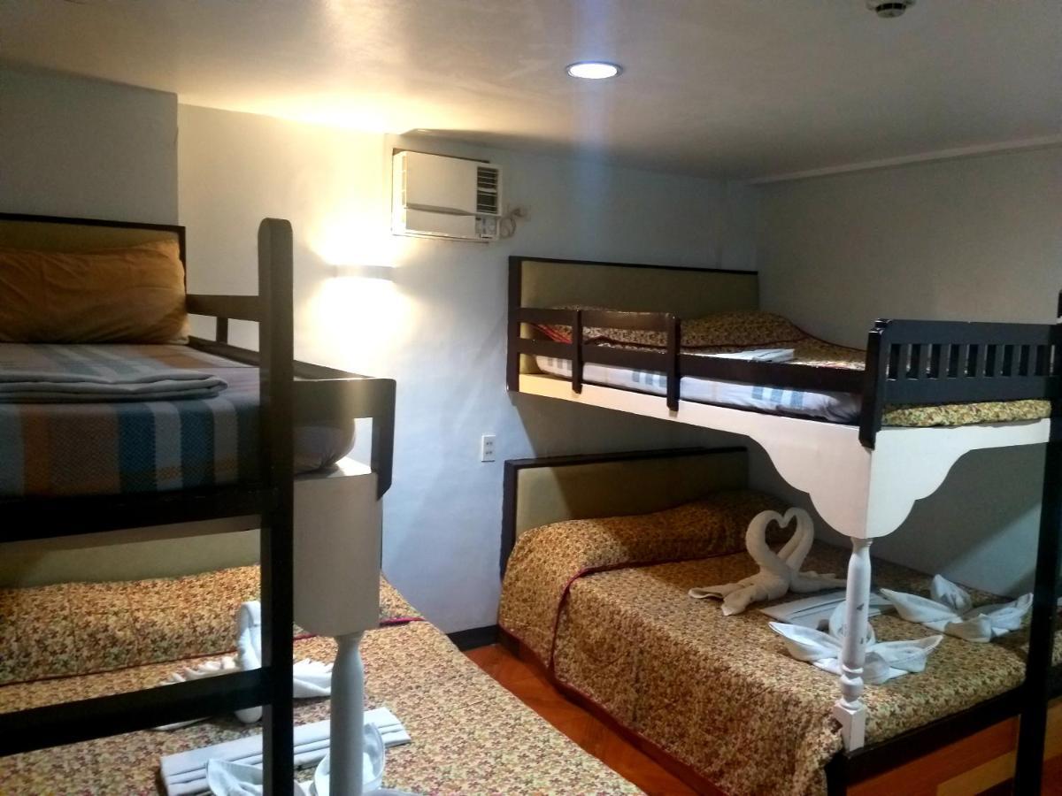 Sola Eleganza Apartelle เกซอนซิตี้ ภายนอก รูปภาพ